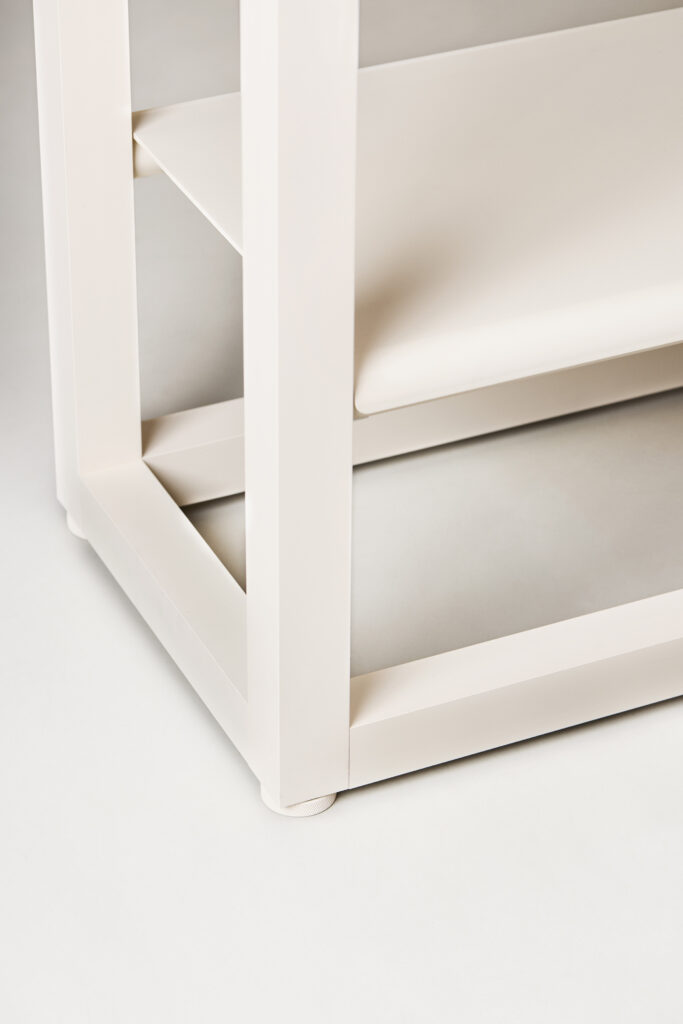 Akuart-Image-Bank-Packshots-In-Your-Room-Image-14