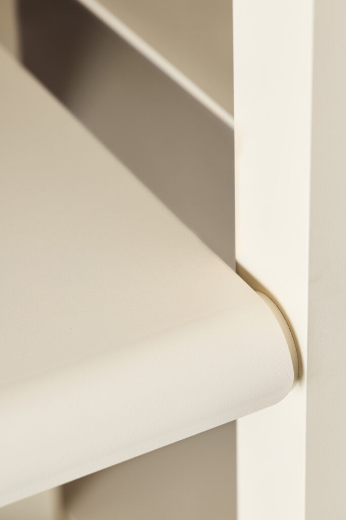 Akuart-Image-Bank-Packshots-In-Your-Room-Image-18