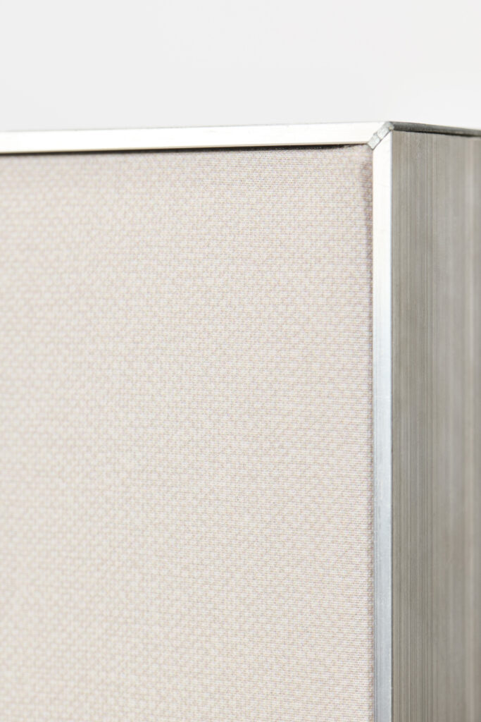 Akuart-Image-Bank-Packshots-Mobile-Writing-Board-Image-15