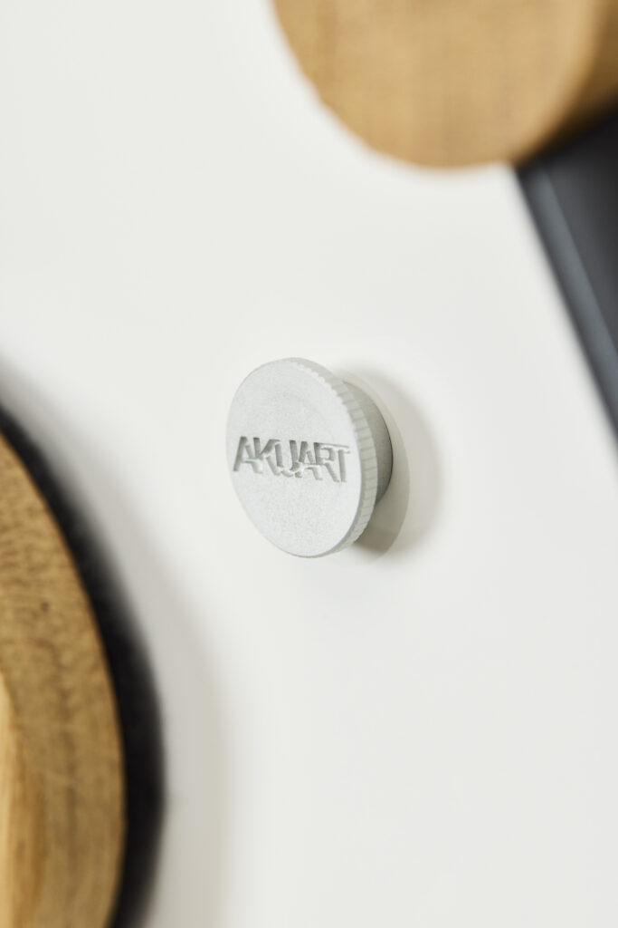 Akuart-Image-Bank-Packshots-Mobile-Writing-Board-Image-9