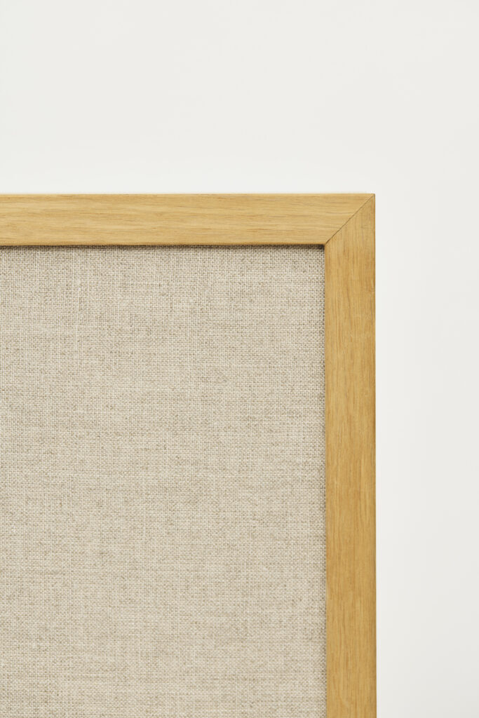 Akuart-Image-Bank-Packshots-Mojo-Pinboard-Image-3