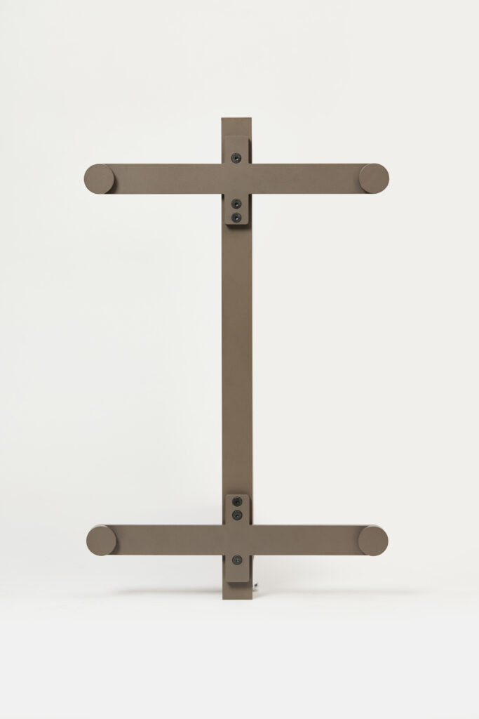 Akuart-Image-Bank-Packshots-Supersonic-Floor-Screen-Image-12