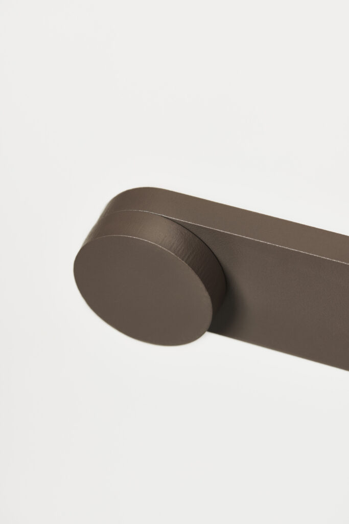 Akuart-Image-Bank-Packshots-Supersonic-Floor-Screen-Image-16