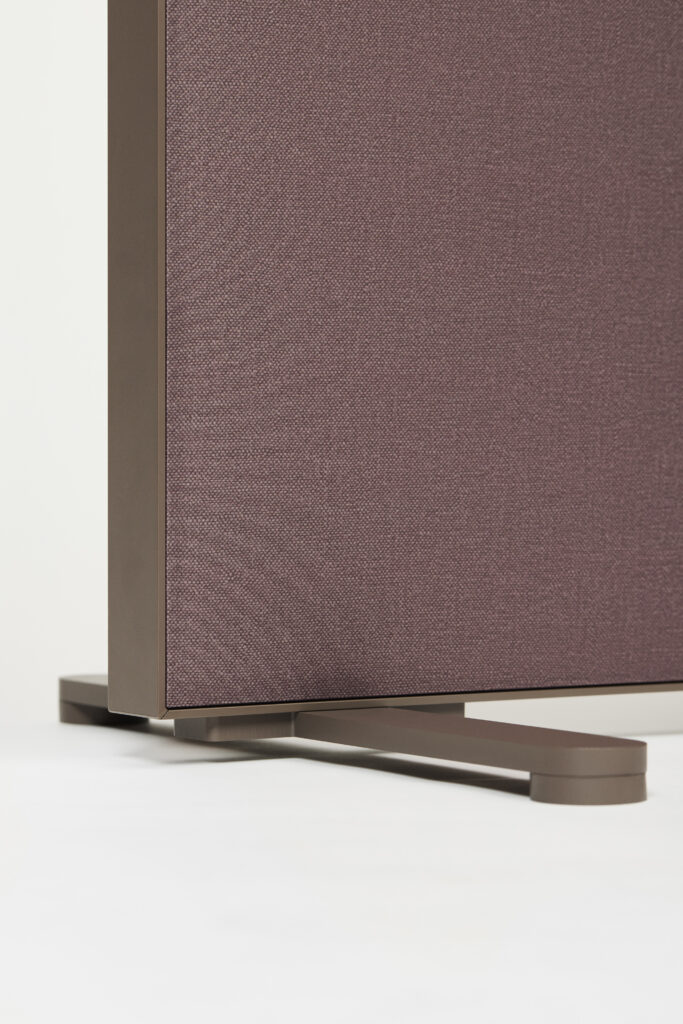 Akuart-Image-Bank-Packshots-Supersonic-Floor-Screen-Image-22