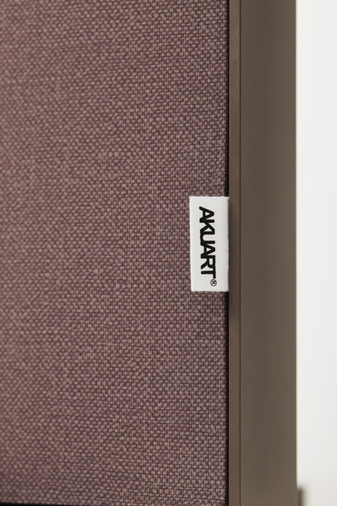 Akuart-Image-Bank-Packshots-Supersonic-Floor-Screen-Image-23