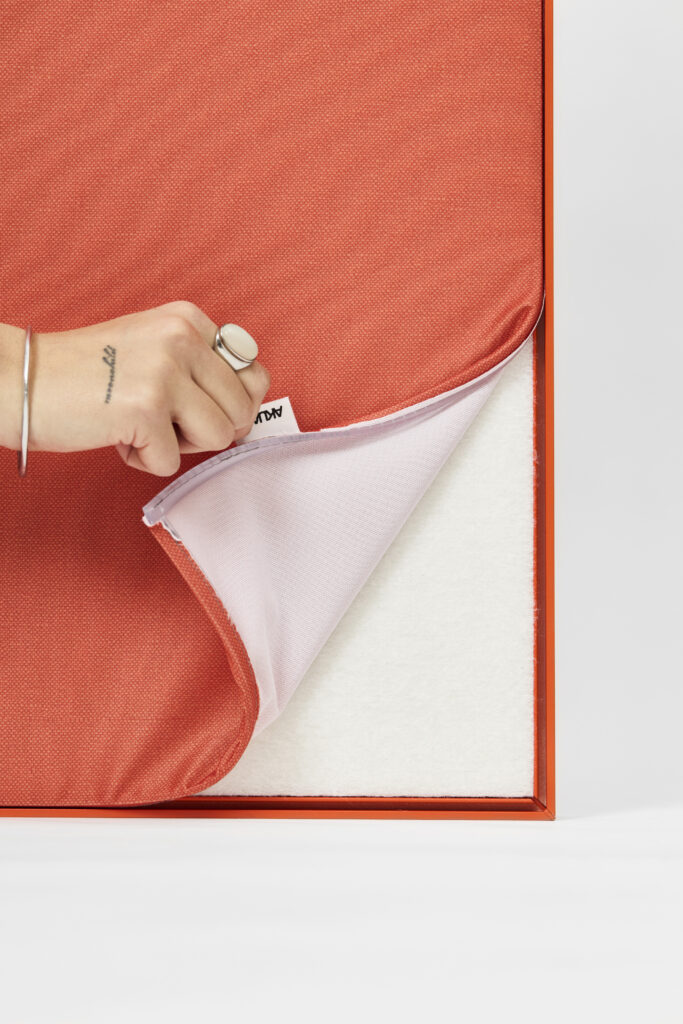 Akuart-Image-Bank-Packshots-Supersonic-Shelving-Screen-Image-14