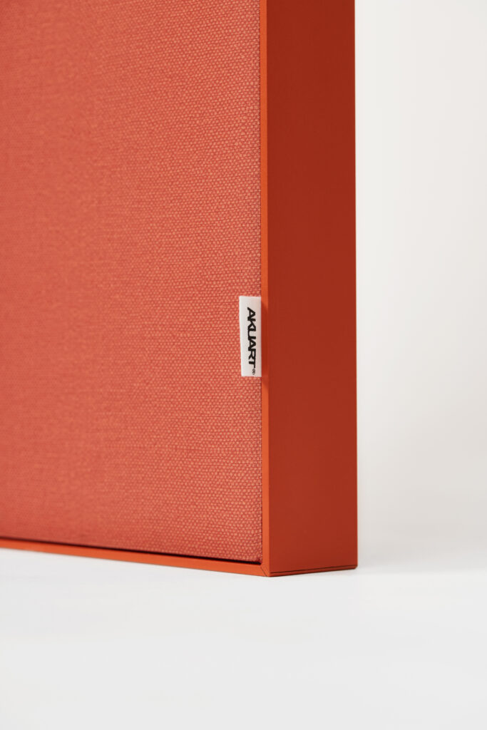 Akuart-Image-Bank-Packshots-Supersonic-Shelving-Screen-Image-2