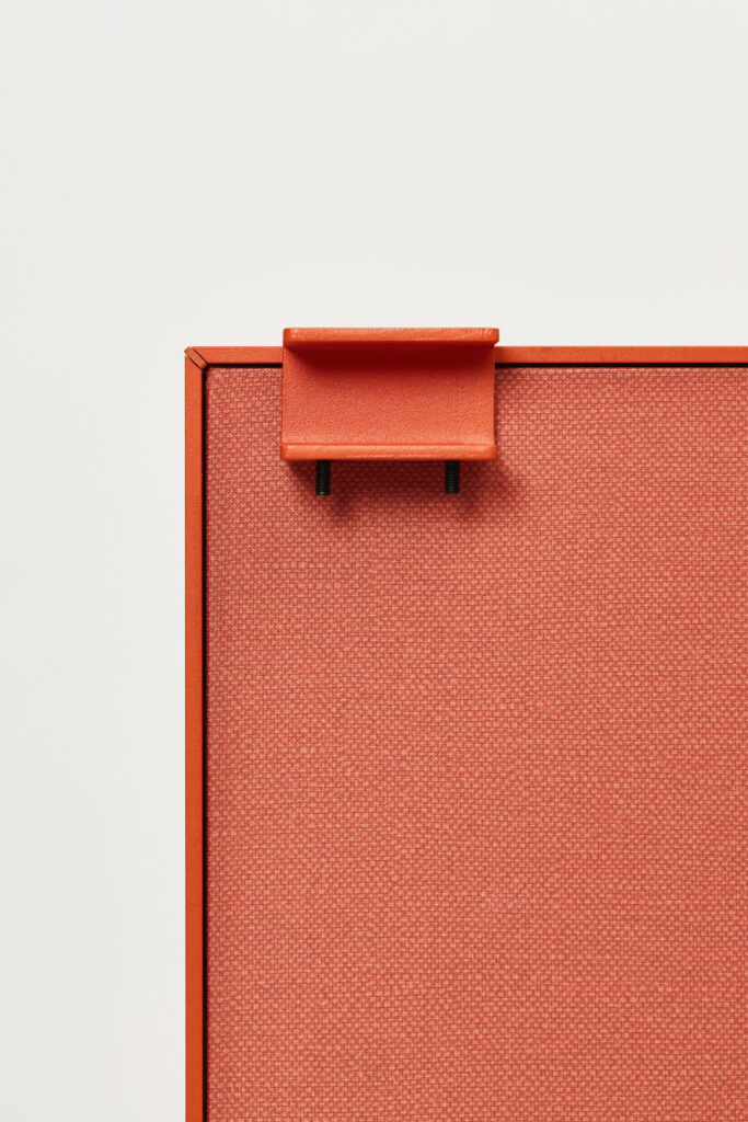 Akuart-Image-Bank-Packshots-Supersonic-Shelving-Screen-Image-5