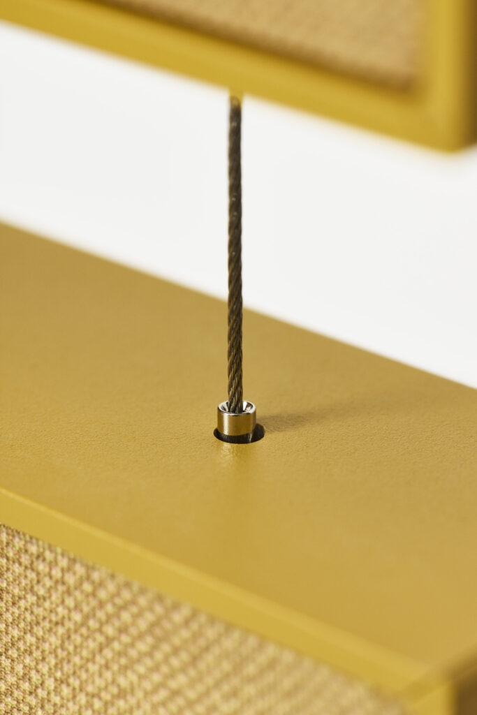 Akuart-Image-Bank-Packshots-Supersonic-Vertical-Suspended-Screen-Image-10