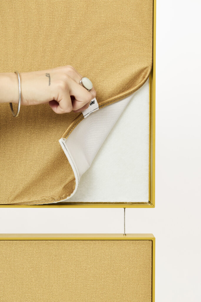 Akuart-Image-Bank-Packshots-Supersonic-Vertical-Suspended-Screen-Image-12