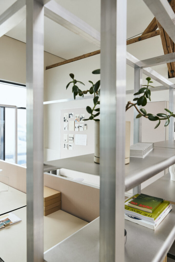 Akuart-Image-Bank-Showroom-Image-48