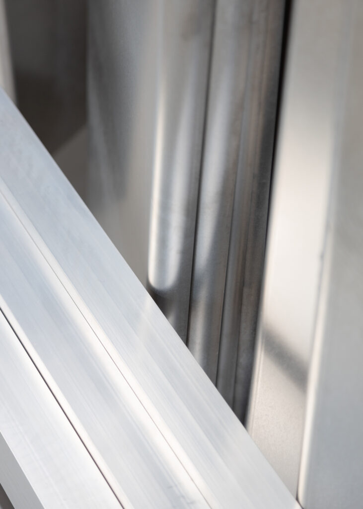 Akuart-Image-Bank-Lifestyle-In-Your-Room-Image-34