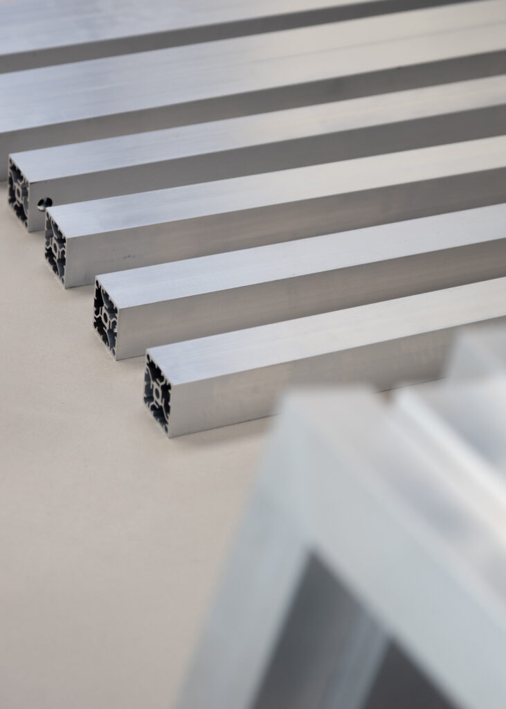 Akuart-Image-Bank-Lifestyle-In-Your-Room-Image-36