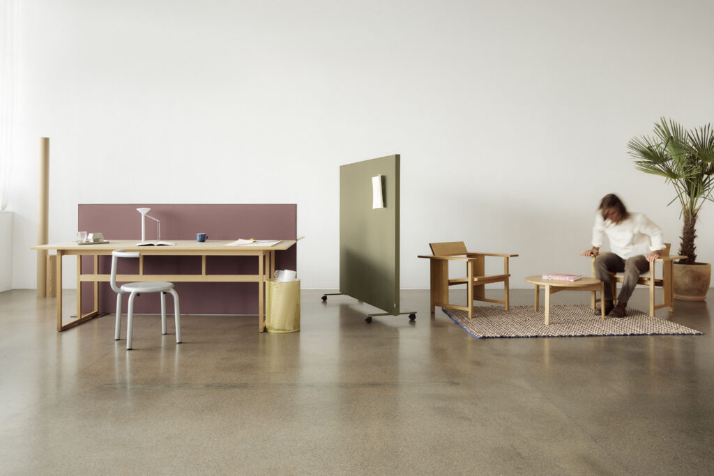 Akuart-Image-Bank-Lifestyle-Supersonic-Floor-Screen-Image-16