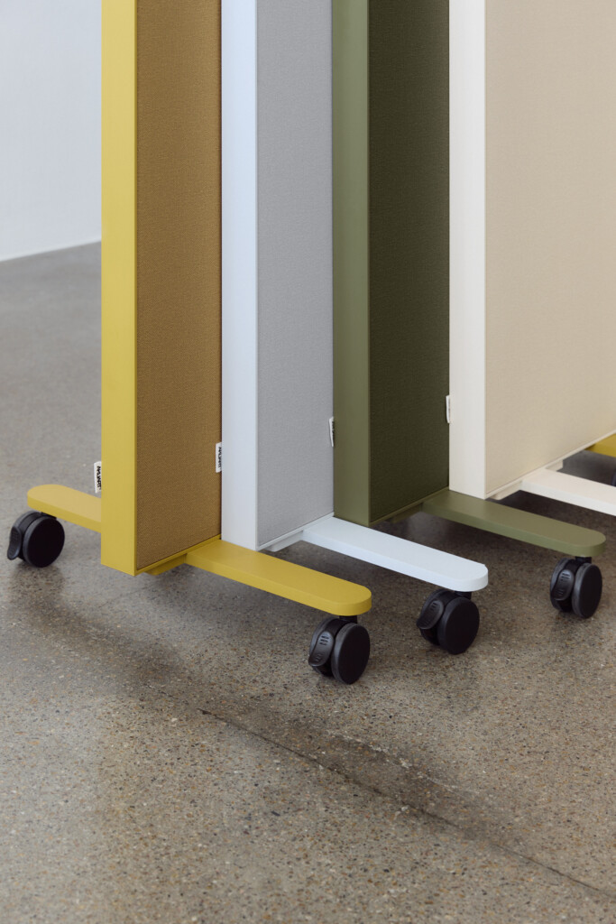 Akuart-Image-Bank-Lifestyle-Supersonic-Floor-Screen-Image-35