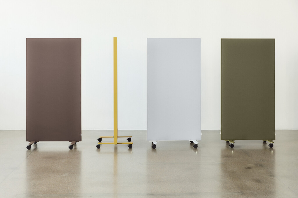 Akuart-Image-Bank-Lifestyle-Supersonic-Floor-Screen-Image-54